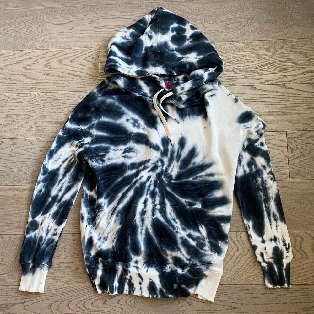 ❌SOLD ❌ Trapper Sweater Tie Dye - Picture 2 of 6
